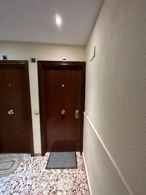 Cozy 1-Bedroom Apartment Madrid Eksteriør bilde